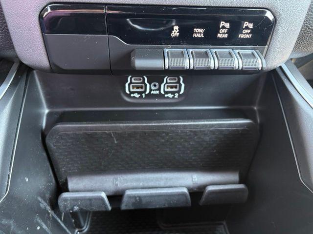 2023 Ram 1500 Big Horn Crew Cab 4x4 5'7" Box