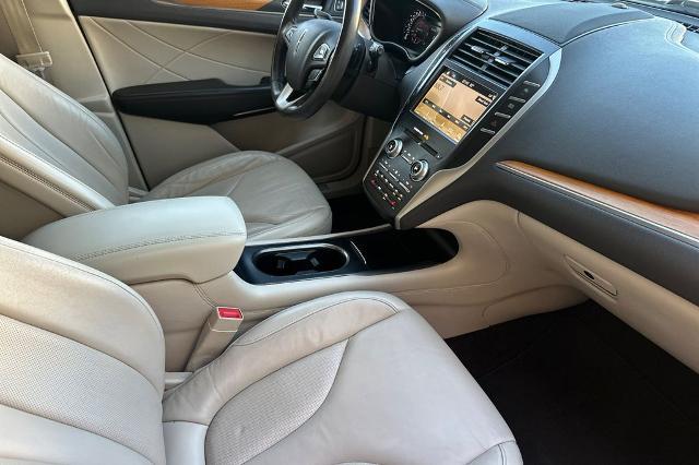 2019 Lincoln MKC Select