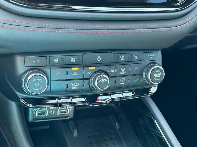 2026 Dodge Durango GT Plus AWD HEMI V8