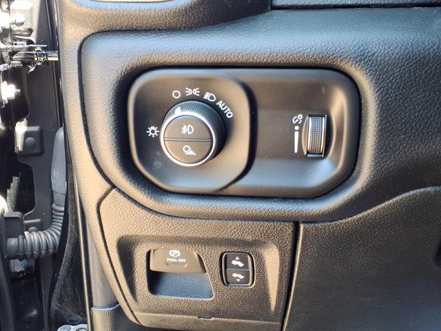 2020 Ram 1500 Lone Star Crew Cab 4x4 57 Box