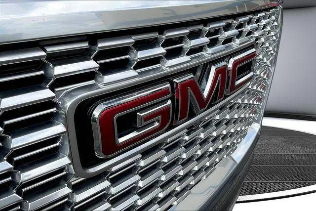 2021 GMC Yukon 4WD Denali