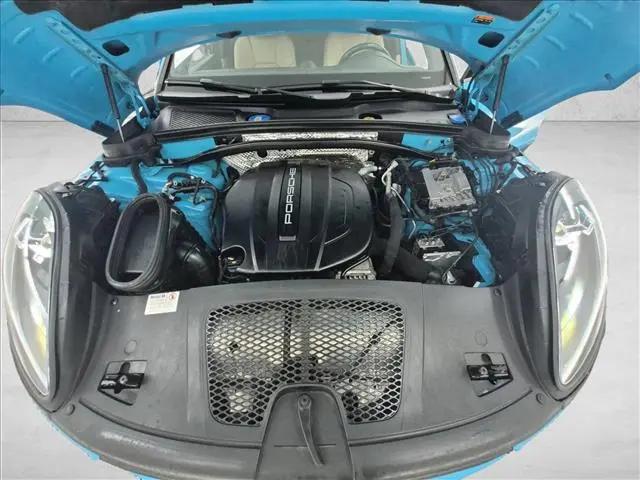2020 Porsche Macan Macan