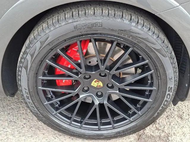 2021 Porsche Cayenne GTS