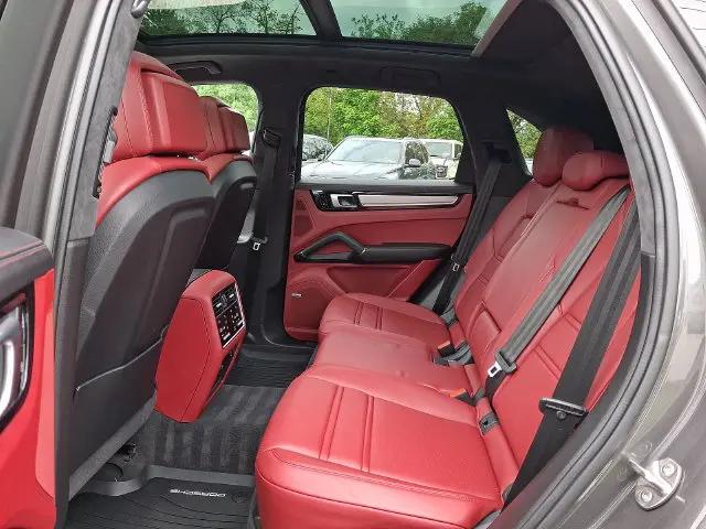 2021 Porsche Cayenne GTS