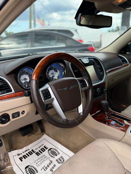 2011 Chrysler 300 300C