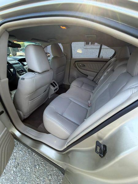 2011 Ford Taurus Limited