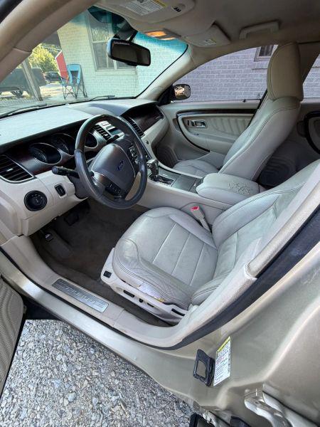 2011 Ford Taurus Limited