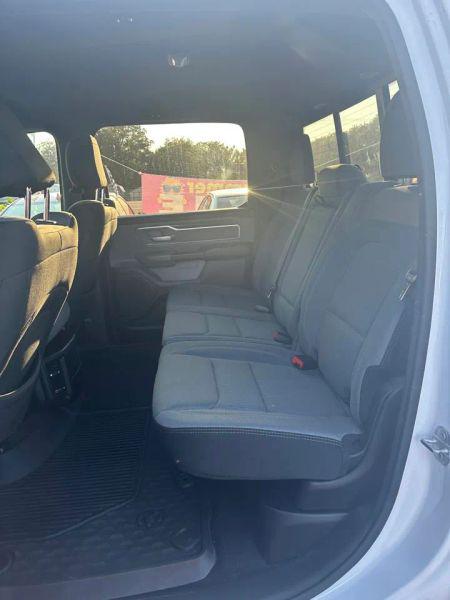 2022 Ram 1500 Big Horn Crew Cab 4x4 57 Box