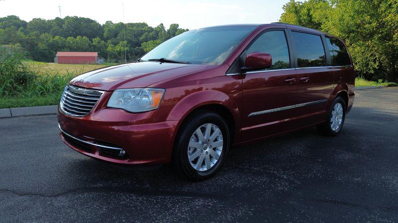 2016 Chrysler Town & Country Touring for sale in Seymour, TN