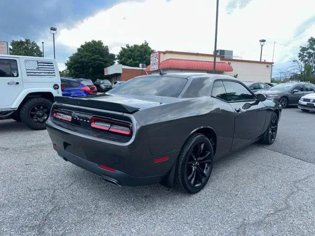 2017 Dodge Challenger SXT Plus