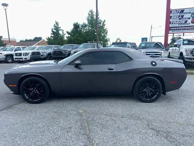 2017 Dodge Challenger SXT Plus