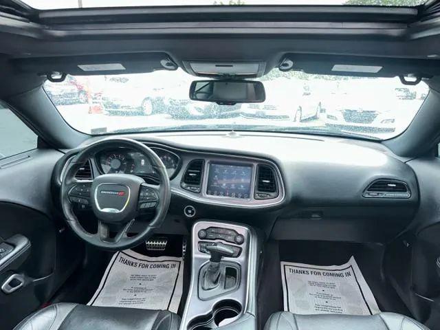 2017 Dodge Challenger SXT Plus