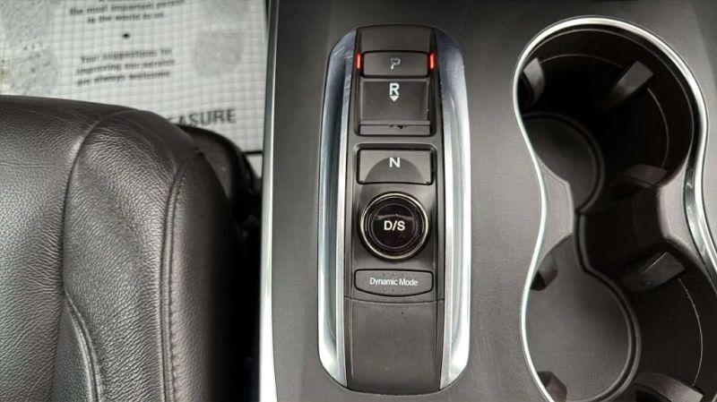 2017 Acura MDX w/Technology Package