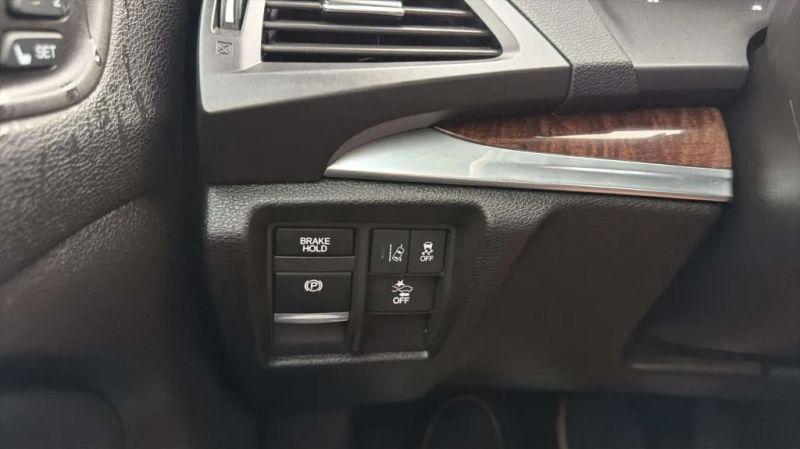 2017 Acura MDX w/Technology Package