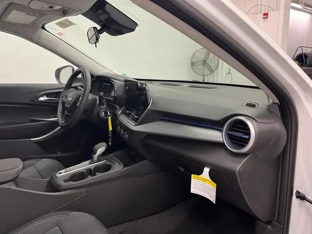 2026 Chevrolet Trax FWD LT