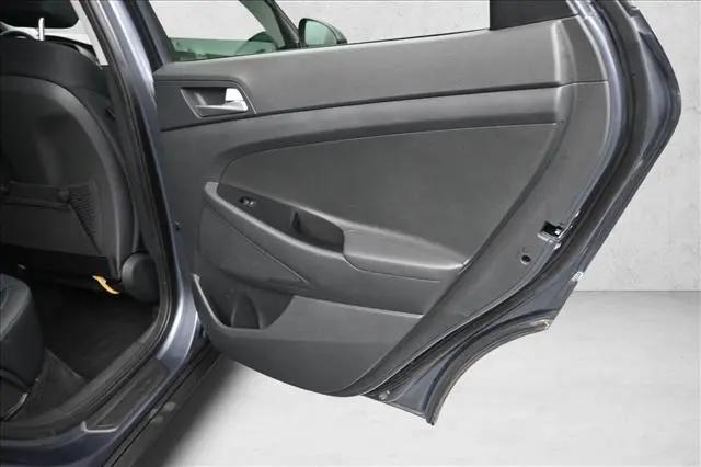 2021 Hyundai Tucson SE