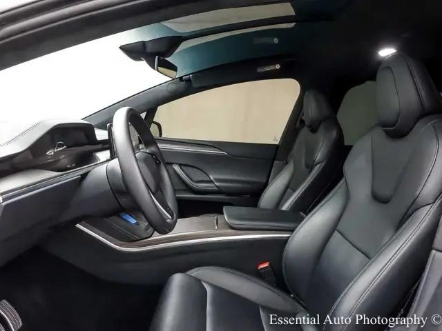 2023 Tesla Model X Standard Range