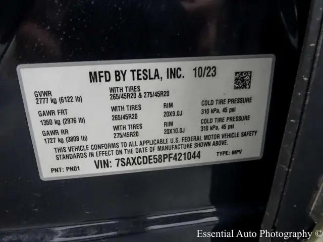 2023 Tesla Model X Standard Range