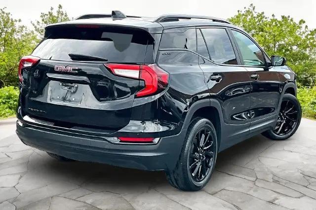 2024 GMC Terrain FWD SLE