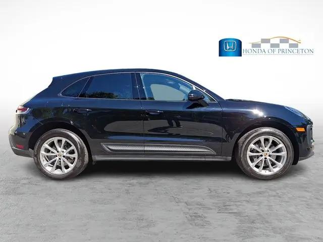 2023 Porsche Macan T