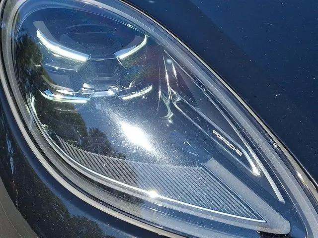 2023 Porsche Macan T