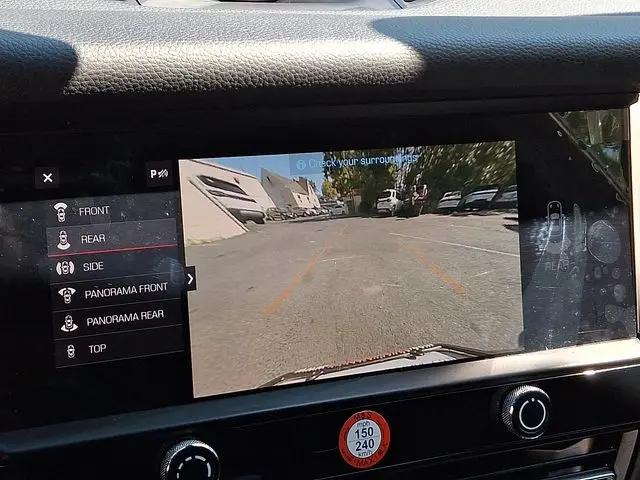 2023 Porsche Macan T