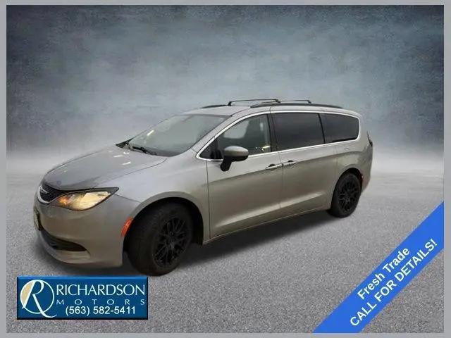 2018 Chrysler Pacifica Touring for sale in Dubuque, IA