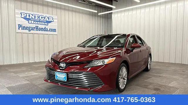 2020 Toyota Camry Hybrid XLE for sale in Springfield, MO