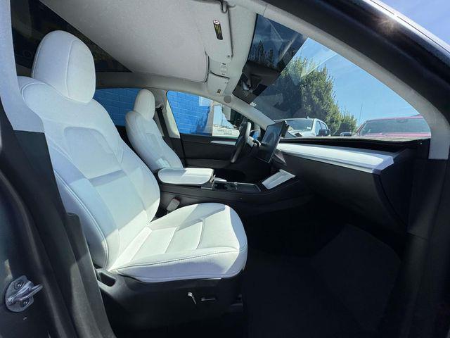 2024 Tesla Model Y Performance Dual Motor All-Wheel Drive