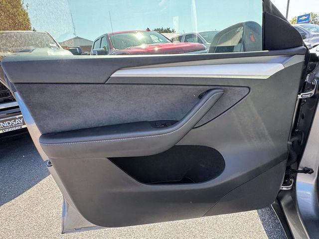 2024 Tesla Model Y Performance Dual Motor All-Wheel Drive