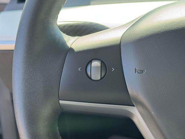 2024 Tesla Model Y Performance Dual Motor All-Wheel Drive