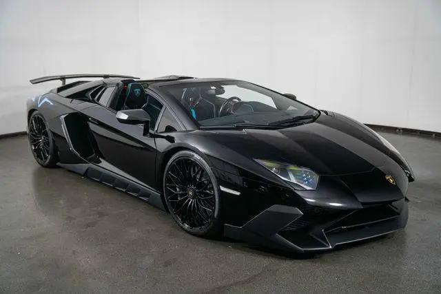 2017 Lamborghini Aventador LP750-4 Superveloce for sale in Johnson Creek, WI