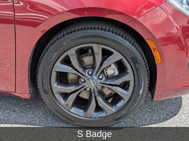 2020 Chrysler Pacifica Touring