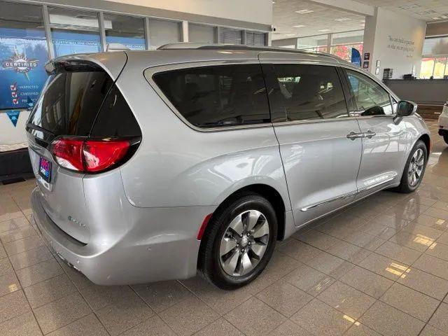 2018 Chrysler Pacifica Hybrid Limited