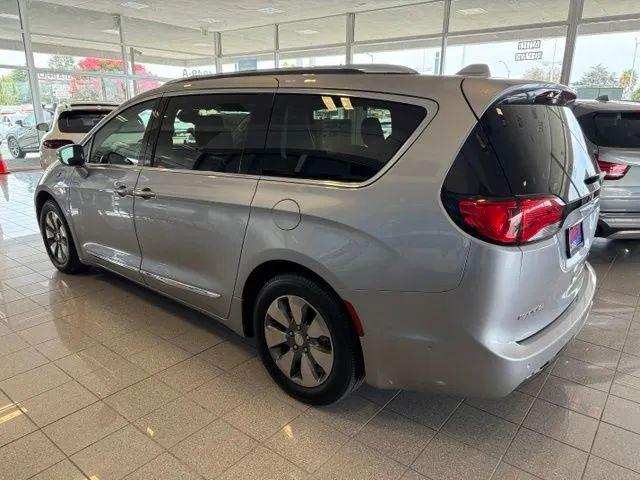 2018 Chrysler Pacifica Hybrid Limited