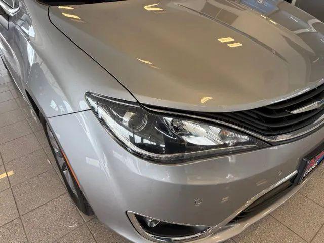 2018 Chrysler Pacifica Hybrid Limited