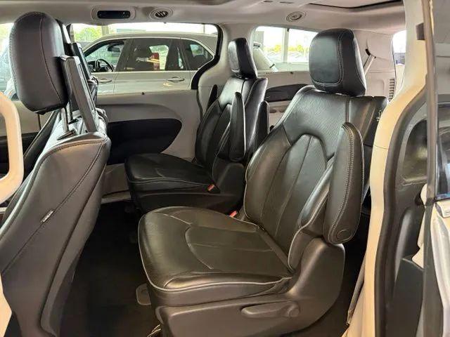 2018 Chrysler Pacifica Hybrid Limited