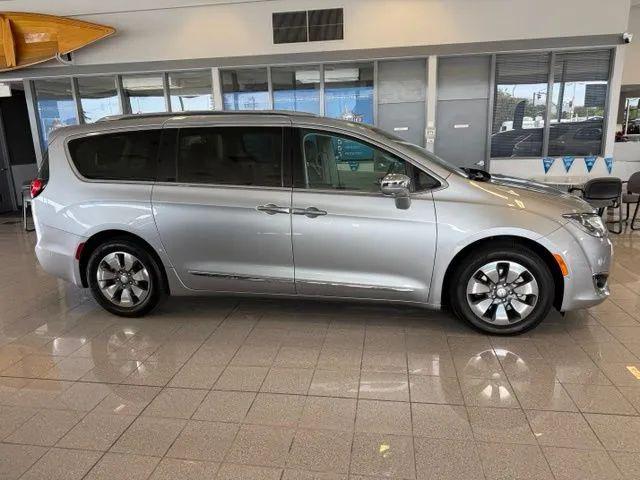 2018 Chrysler Pacifica Hybrid Limited