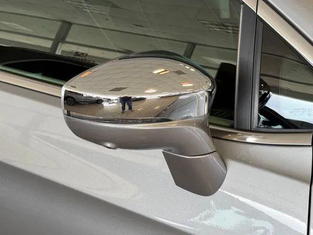 2018 Chrysler Pacifica Hybrid Limited
