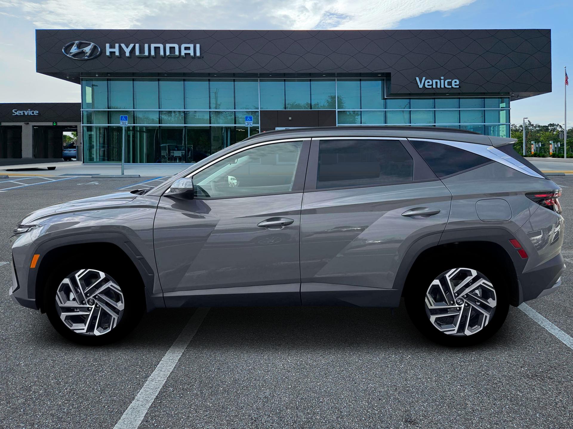 2026 Hyundai TUCSON SEL Plus FWD - Image 3