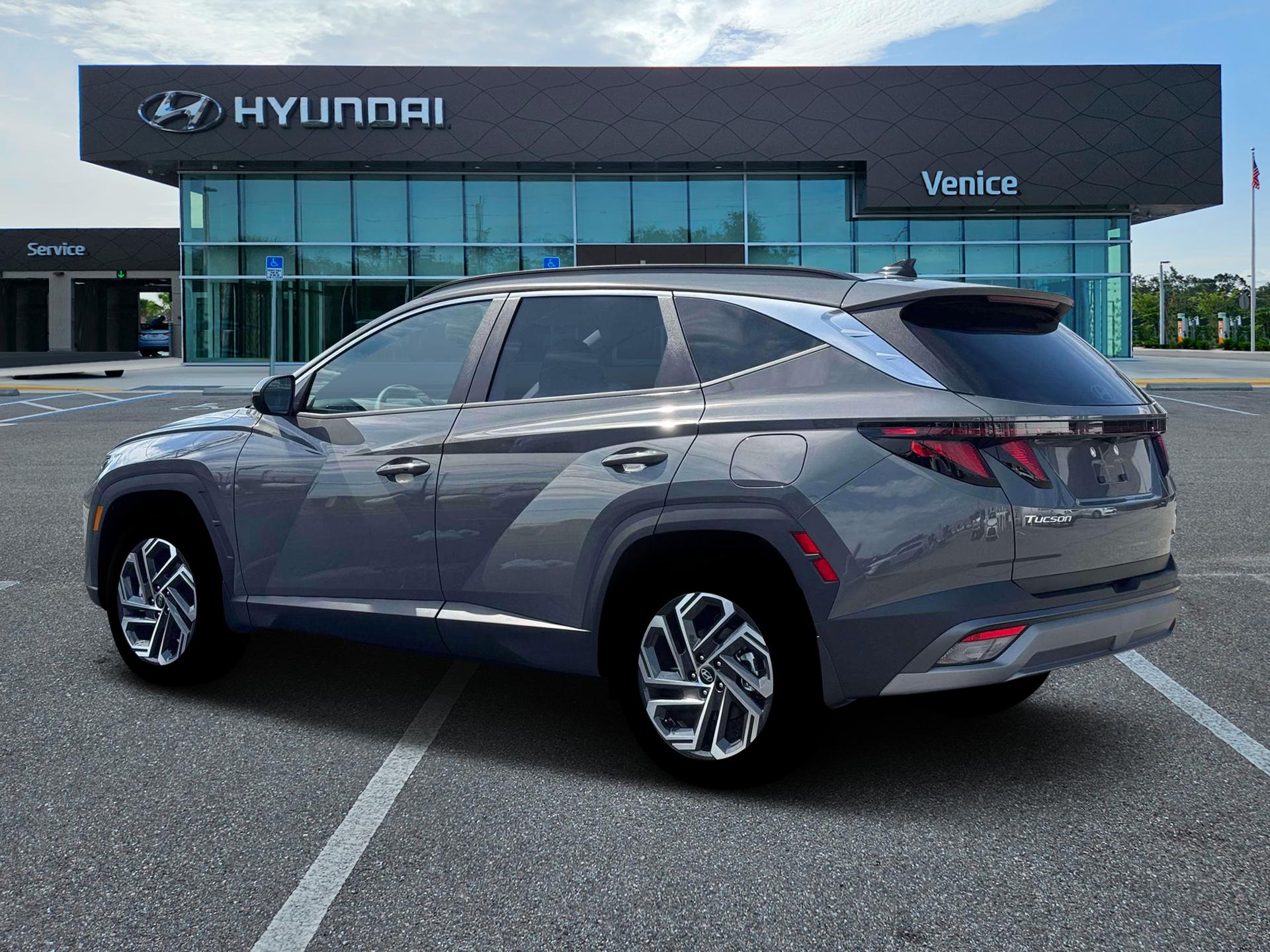 2026 Hyundai TUCSON SEL Plus FWD - Image 4