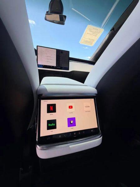 2023 Tesla Model X Plaid Tri Motor All-Wheel Drive