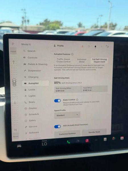 2023 Tesla Model X Plaid Tri Motor All-Wheel Drive