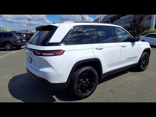 Used 2024 Jeep Grand Cherokee Altitude 4x4 For Sale in East Hanover, NJ
