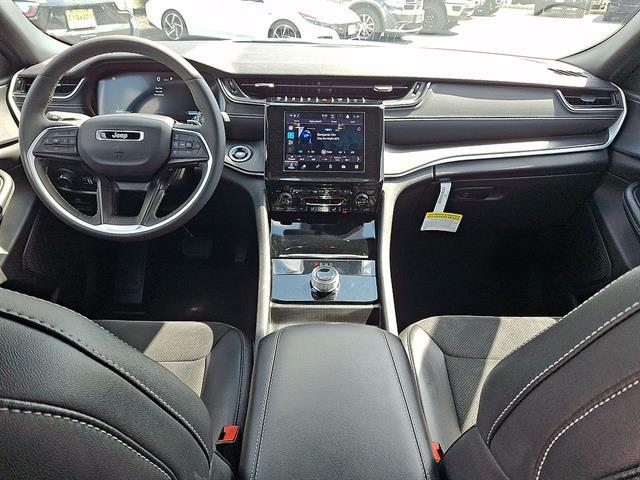 Used 2024 Jeep Grand Cherokee Altitude 4x4 For Sale in East Hanover, NJ