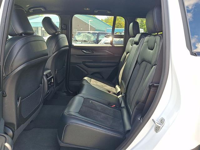 Used 2024 Jeep Grand Cherokee Altitude 4x4 For Sale in East Hanover, NJ