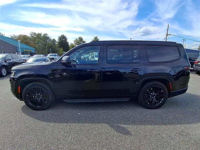 Used 2024 Jeep Wagoneer Series II Carbide 4x4 For Sale in East Hanover, NJ