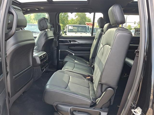 Used 2024 Jeep Wagoneer Series II Carbide 4x4 For Sale in East Hanover, NJ