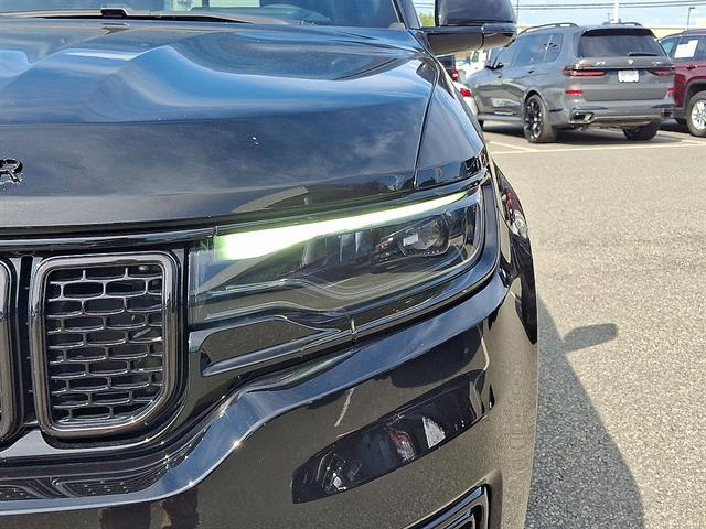 Used 2024 Jeep Wagoneer Series II Carbide 4x4 For Sale in East Hanover, NJ