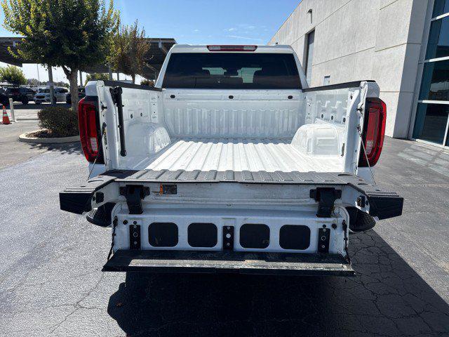 2025 GMC Sierra 1500 4WD Crew Cab Short Box SLT